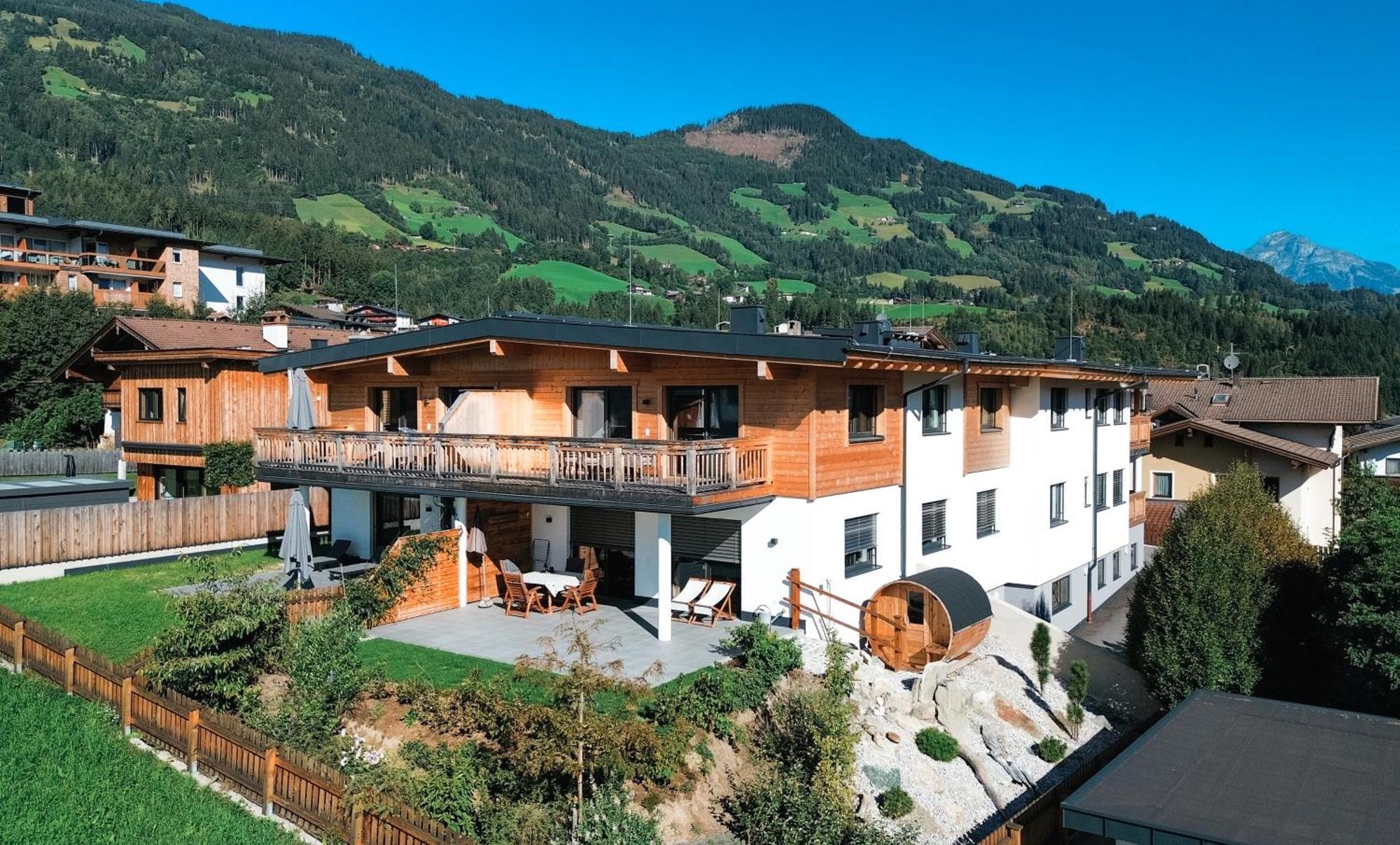 Chez Nous - Balcony Und Car Park By Alpenluxus Appartements Fügen Εξωτερικό φωτογραφία